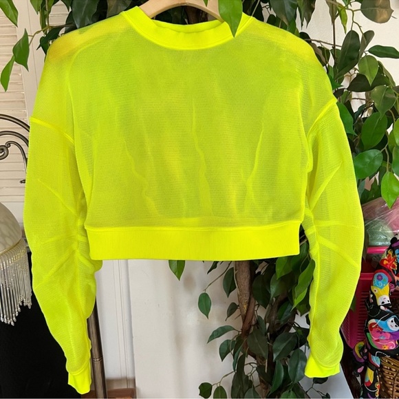 ALO Yoga Row Neon Yellow Long Sleeve Cropped Top - Picture 2 of 10
